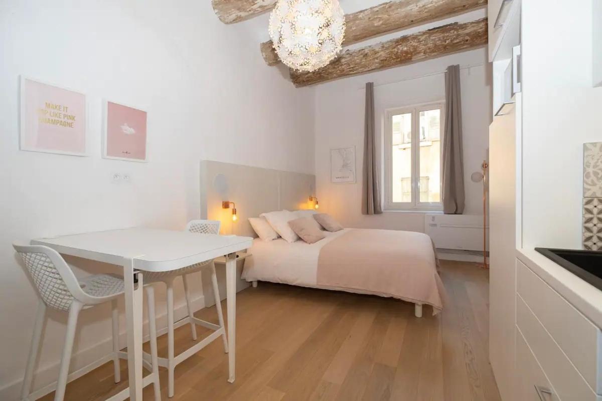 Design Suites Vieux Port Marseille Luaran gambar