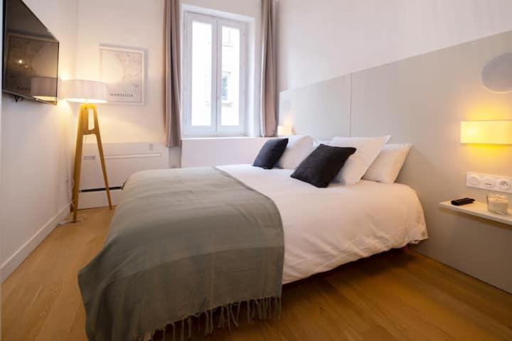Design Suites Vieux Port Marseille Luaran gambar